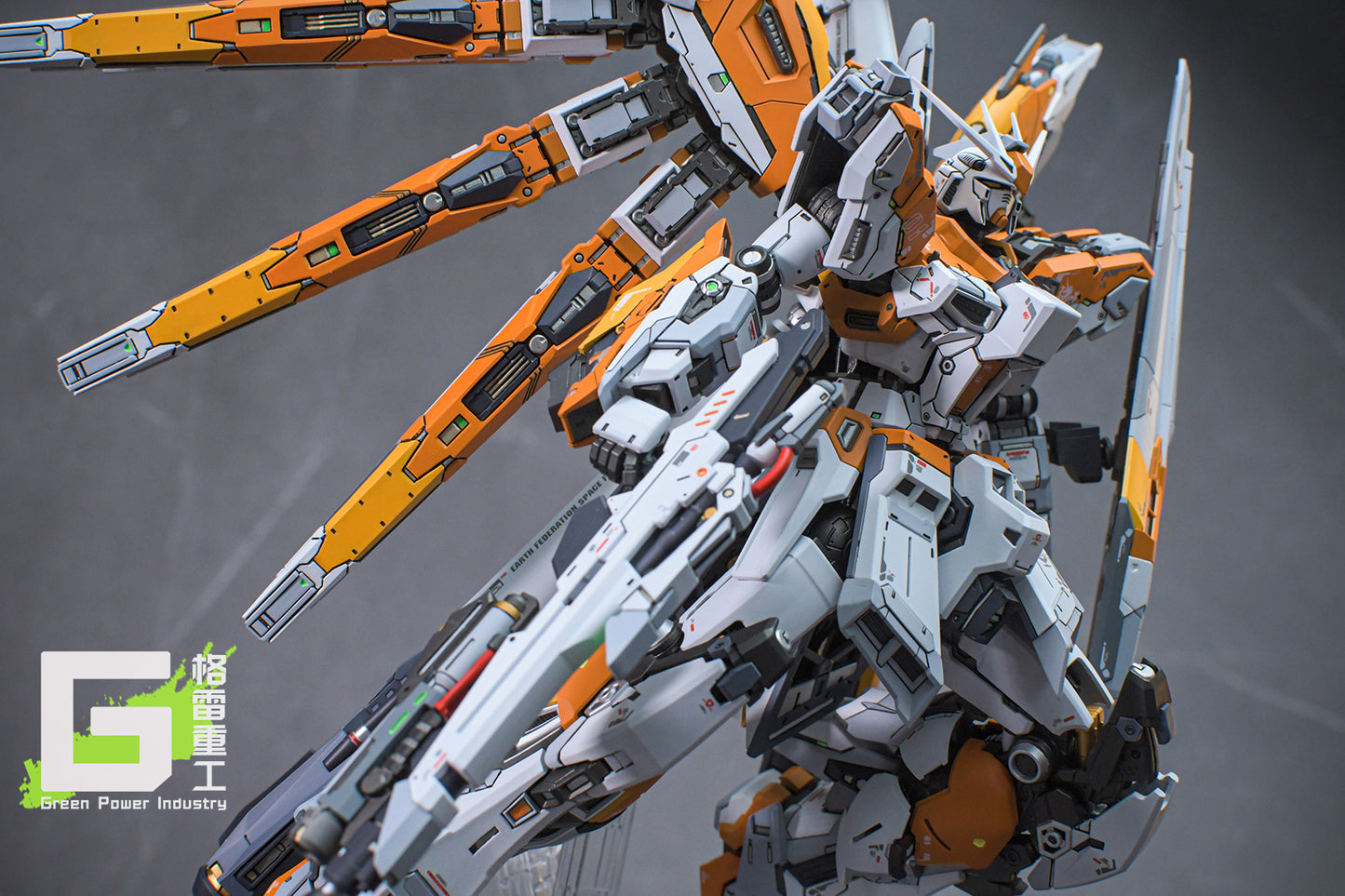 BANDAI RG RX-93-V2(Nu) GUNDAM WITH FORTUNE MEOW STUDIO GK MODIFICATION