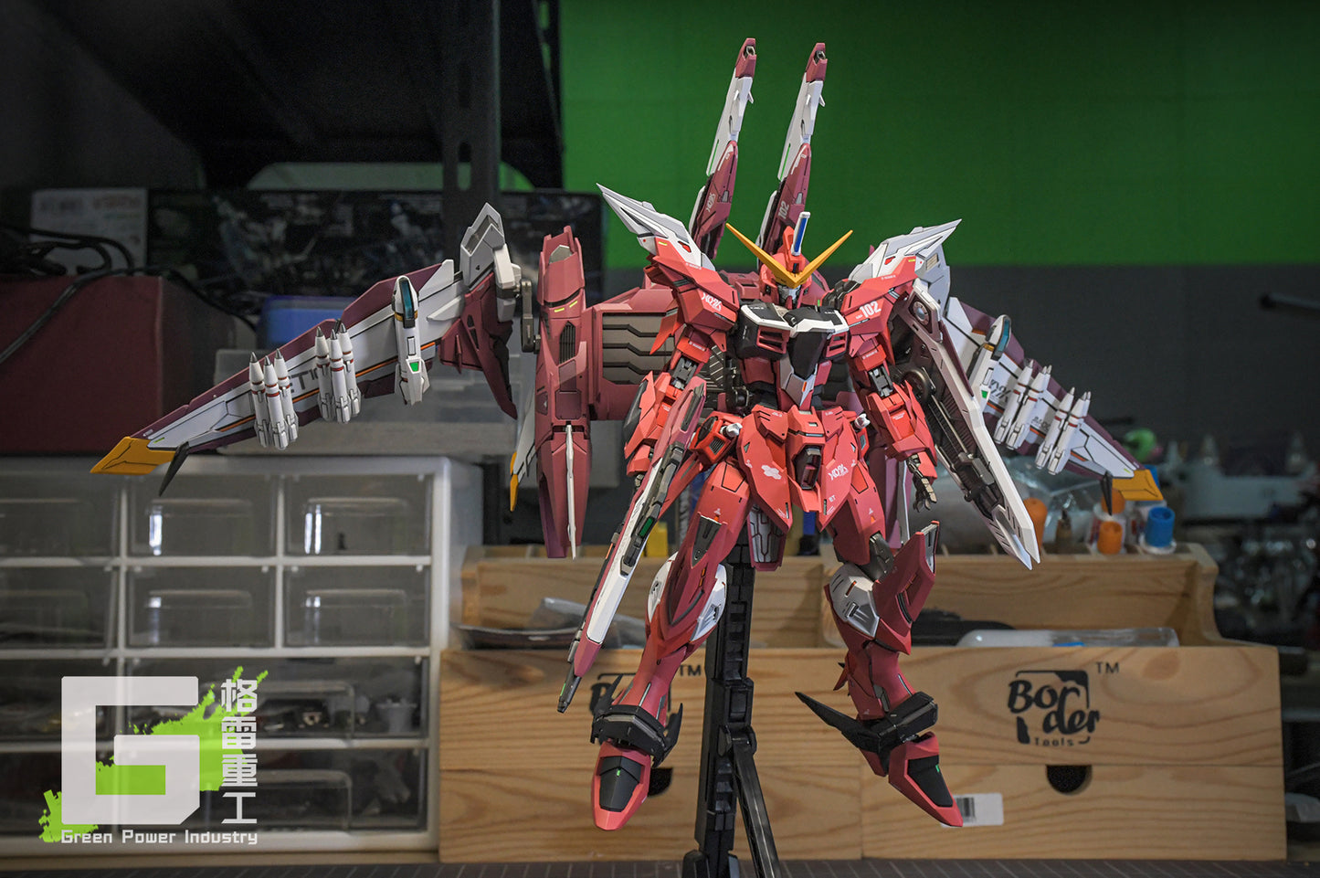 BANDAI MG ZGMF-X09A JUSTICE GUNDAM