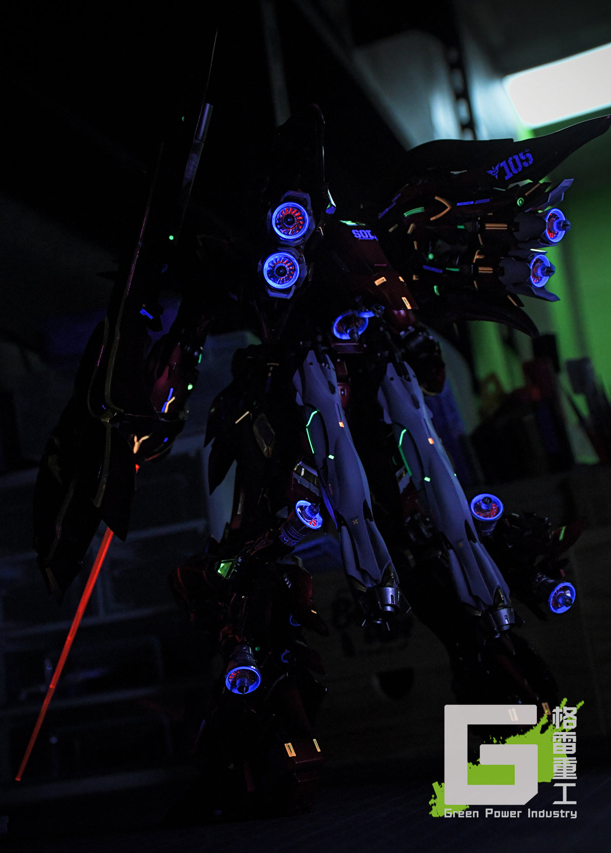 BANDAI MG MSN-06S SINANJU SHADOW EFFECT WITH TAKUMI STUDIO KIT MODIFICATION