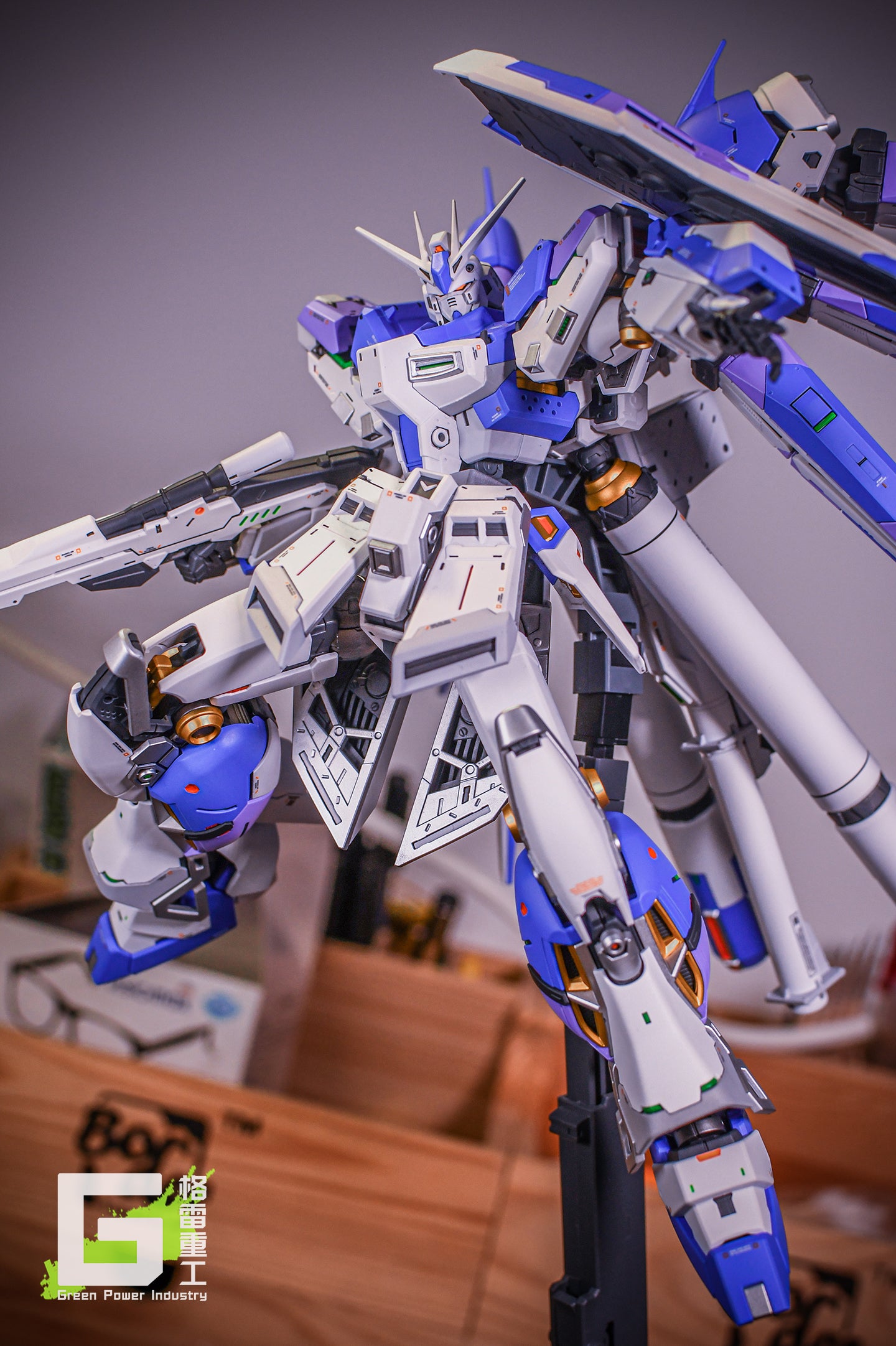 BANDAI RG RX-93-V2 HI-V(Nu) GUNDAM