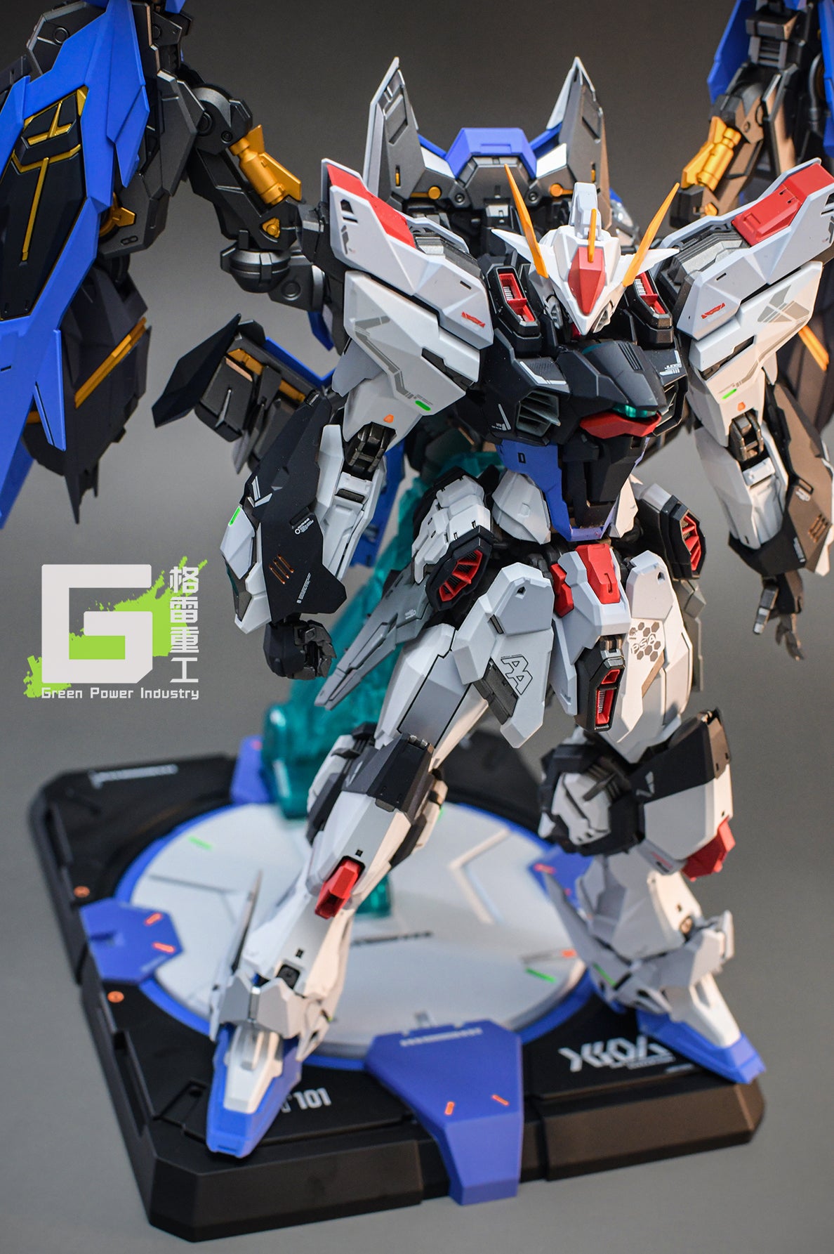 ZERO-G MG MOONLIGHT JUDGE VER.FREEDOM GUNDAM