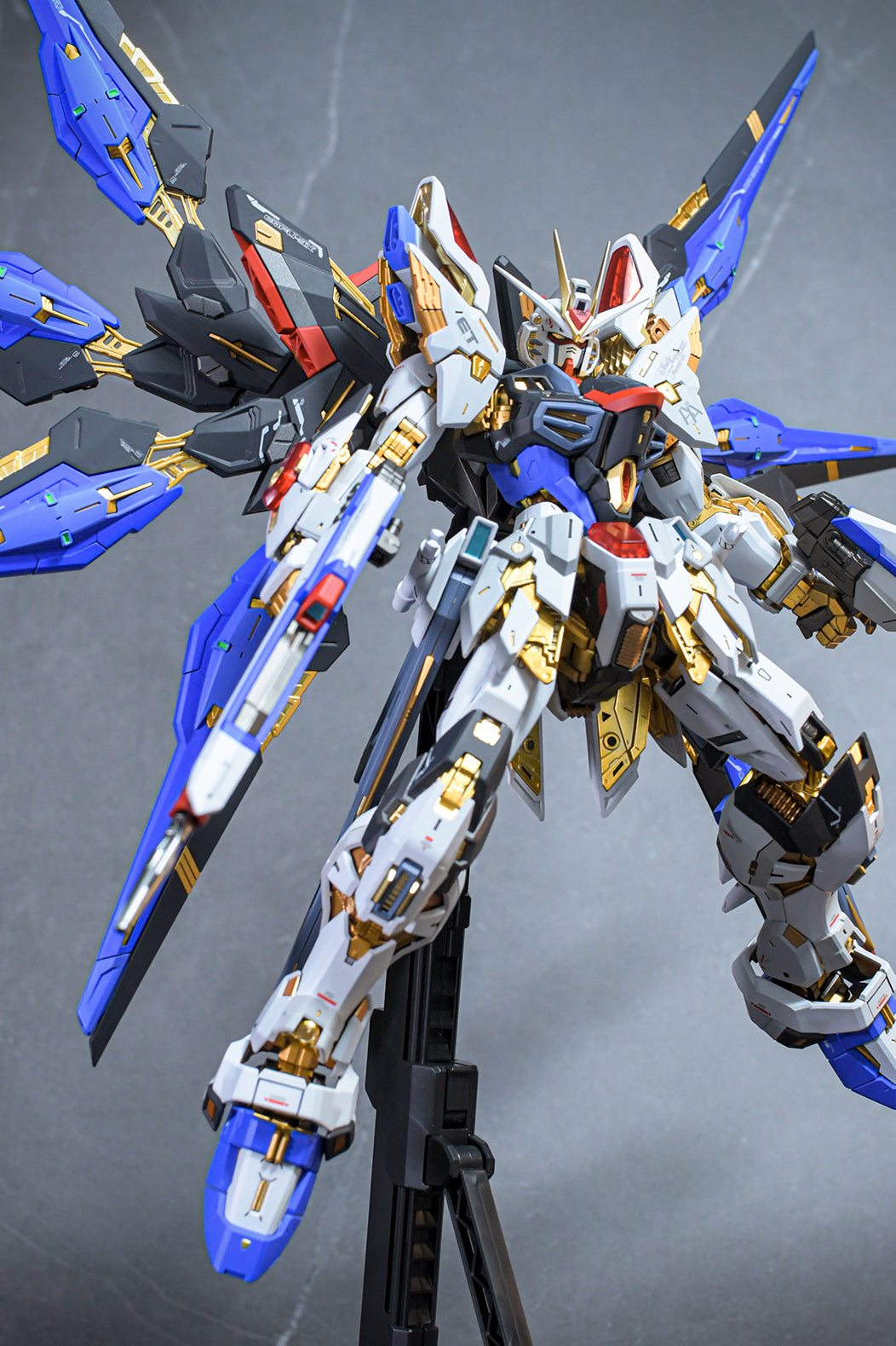 BANDAI MGEX ZGMF-X20A STRIKE FREEDOM