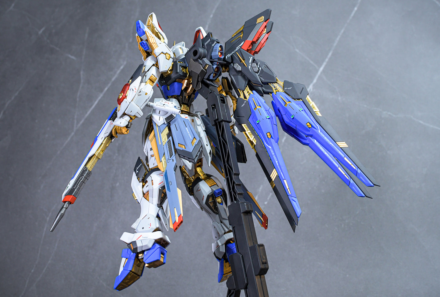 BANDAI MGEX ZGMF-X20A STRIKE FREEDOM