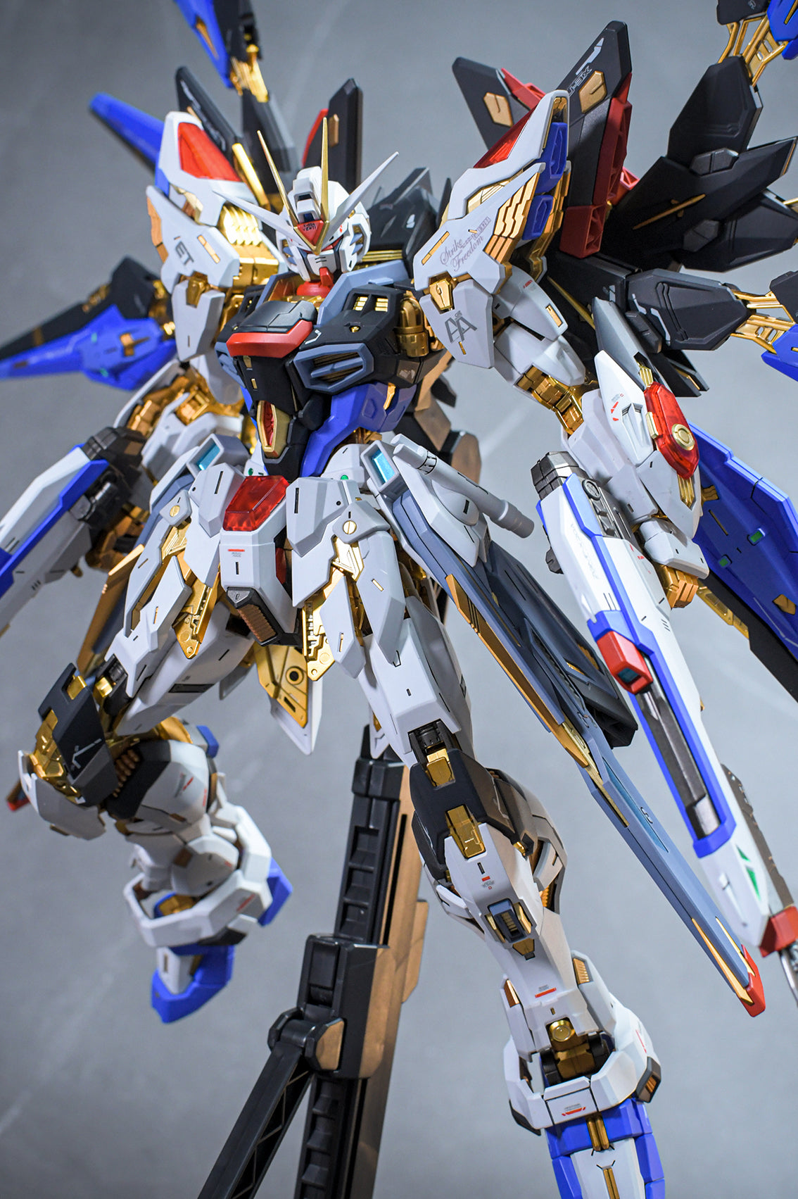 MGEX STRIKE FREEDOM