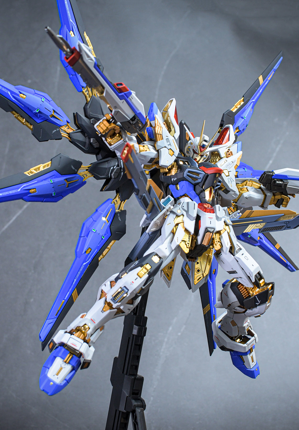 BANDAI MGEX ZGMF-X20A STRIKE FREEDOM