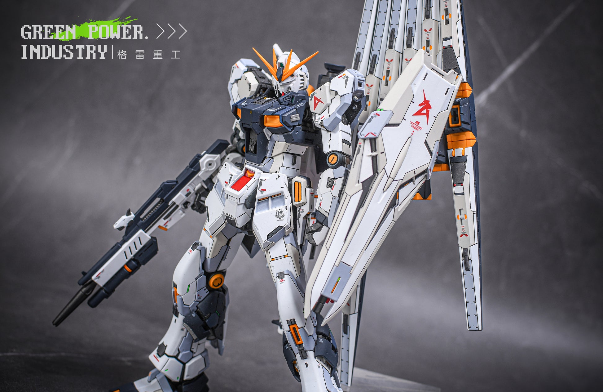 BANDAI RG RX-93 V GUNDAM