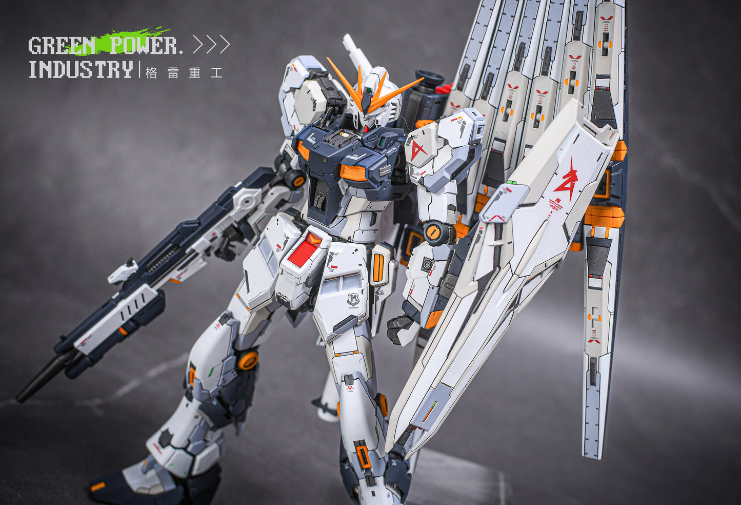 BANDAI RG RX-93 V(Nu) GUNDAM WITH LEMON STUDIO GK MODIFICATION