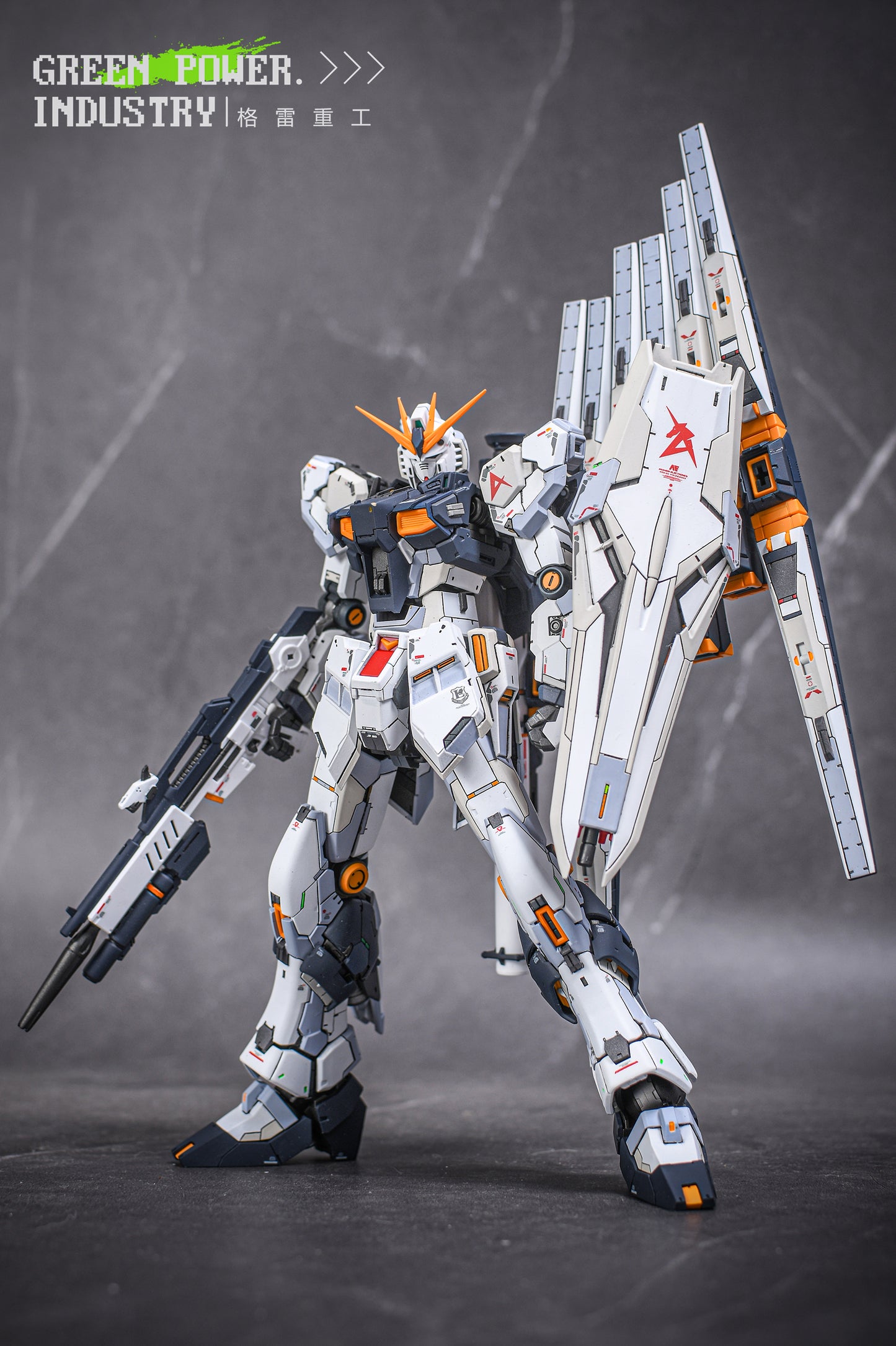 BANDAI RG RX-93 V(Nu) GUNDAM WITH LEMON STUDIO GK MODIFICATION